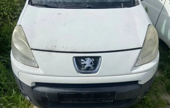 Peugeot Partner Front piece kit 