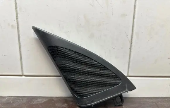 Audi A4 S4 B8 8K Front door speaker cover trim 8K0035423 06571000