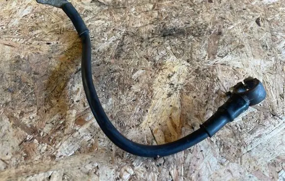 Audi A6 S6 C5 4B Negative earth cable (battery) 8D1971235