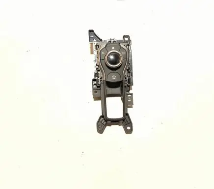 Multifunctional control switch/knob