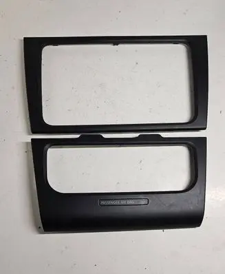 Volkswagen Golf VI Radio/GPS head unit trim 5K0858063A 5K0858071M
