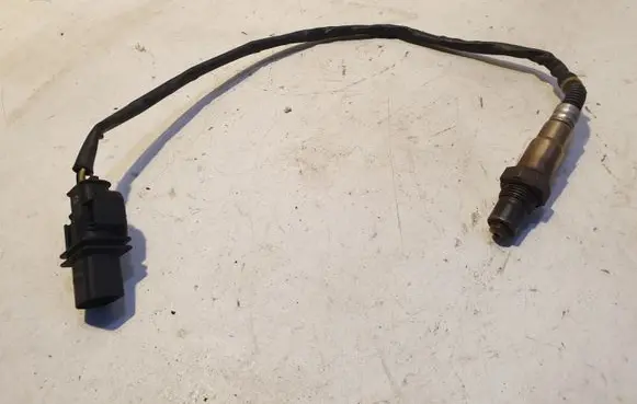 Volkswagen Touareg I Lambda probe sensor 928404689