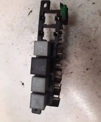 Audi A3 S3 8L Fuse box set 8l0941822