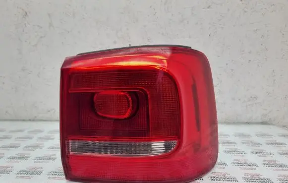 Volkswagen Touran II Rear/tail lights 1T0945312C