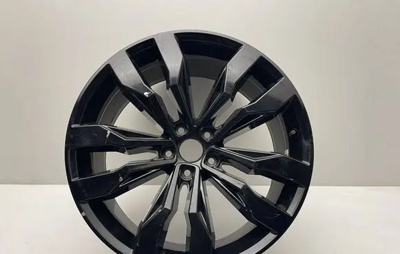 Volkswagen Tiguan R20 alloy rim 5NN601025E