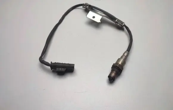 BMW X1 F48 F49 Lambda probe sensor 8595135 13628595135