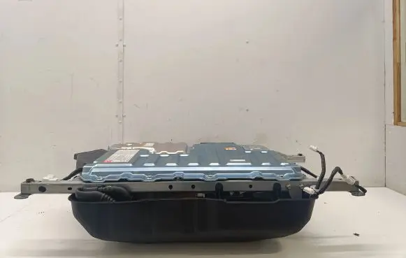 Subaru Forester SK Hybrid / electric car battery 82002FL002
