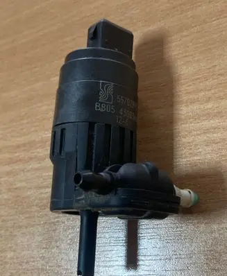Opel Corsa D Windscreen/windshield washer pump 55702893 430036418