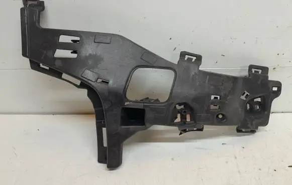 Volvo V60 Front bumper mounting bracket 31455653