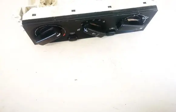 Mitsubishi Space Star Climate control unit mr262492