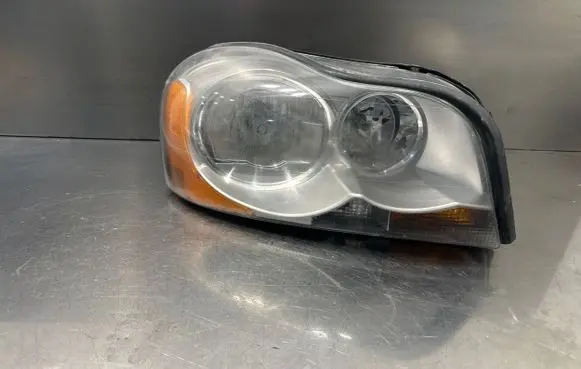 Volvo XC90 Headlight/headlamp 8620864 89007598