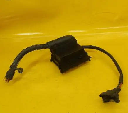 Opel Vectra C Coolant fan relay 1379151