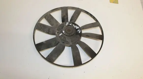 Volkswagen Golf III Radiator cooling fan shroud 1H0119113
