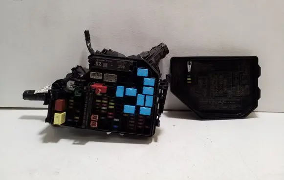 Toyota C-HR II Fuse box set 82115F4A40 82662F4520