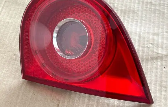 Volkswagen Golf V Tailgate rear/tail lights 28508004