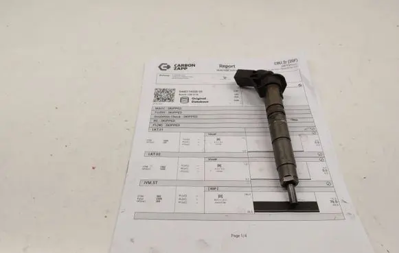 Mercedes-Benz ML W166 Fuel injector 0445116026