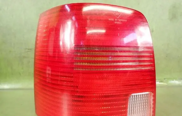 Volkswagen PASSAT B5 Rear/tail lights 3B9945111F