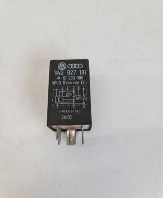 Volkswagen Golf V Other relay 3A0927181 61233005