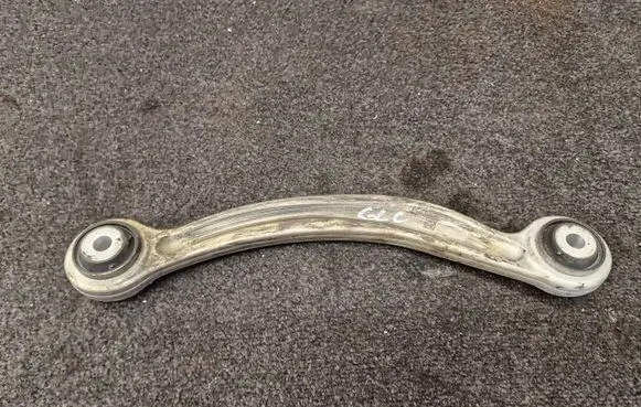Rear control arm