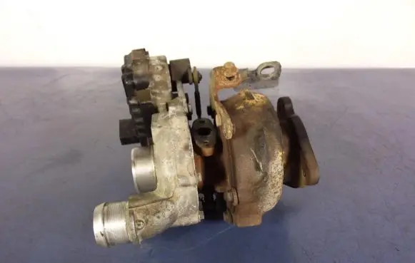 Jaguar XF X250 Turbo system vacuum part 6R8Q-6K682-AD