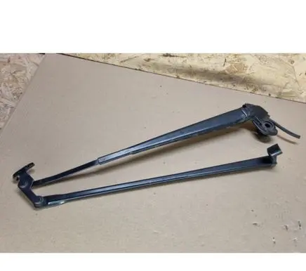 Toyota Yaris Front wiper blade arm 852210D161