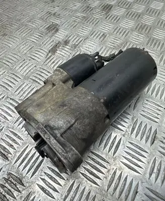 Volkswagen Touareg I Starter motor 0001123002