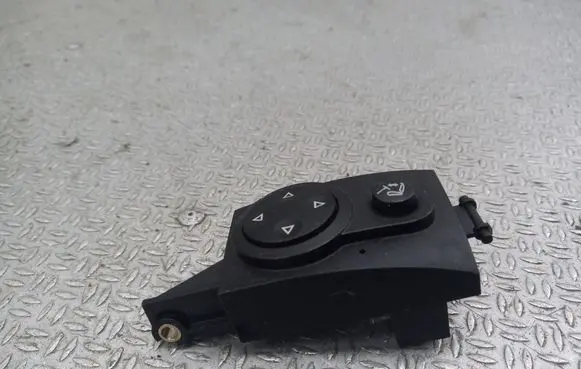 Volkswagen Touareg I Steering wheel adjustment switch 3D0953551
