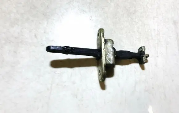 Seat Toledo I (1L) Front door check strap stopper 