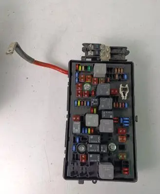Opel Insignia A Fuse module 13343479 00415917710