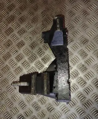 Iveco Daily 6th gen Engine mounting bracket 