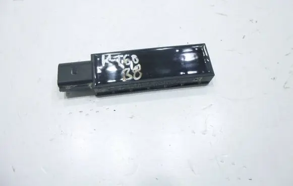 Volkswagen PASSAT B8 Keyless system antenna 5Q0962131 5FA17166930