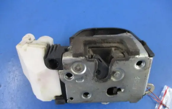 Alfa Romeo 147 Front door lock