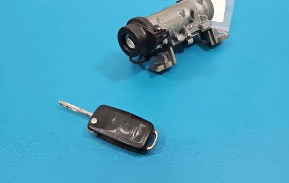 Volkswagen Touran I Ignition lock 1K0905865 IMPRK1611936