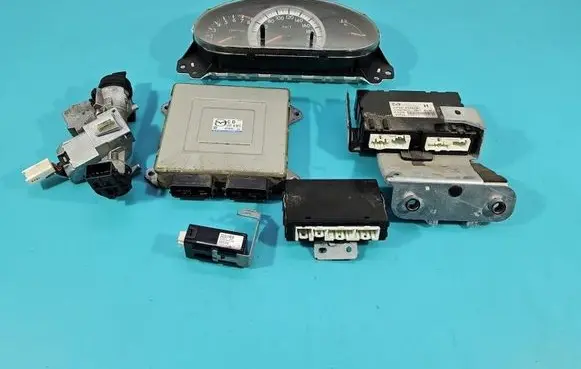 Mazda 5 Engine control unit/module ECU LFD718881C IMPRK1601744