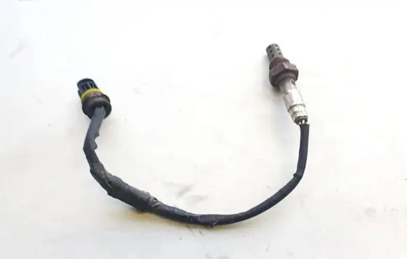 Mercedes-Benz C W203 Lambda probe sensor 0015402381