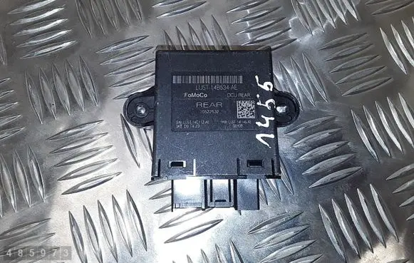 Mazda 3 II Door control unit/module LU5T14B534AE