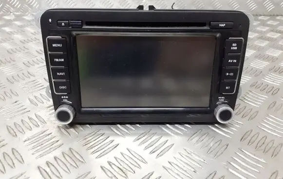 Skoda Octavia Mk2 (1Z) Radio/GPS head unit trim 