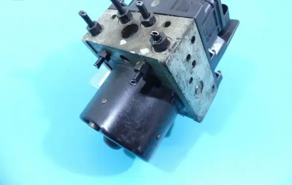 Skoda Fabia Mk1 (6Y) ABS Pump 0265800003 IMPRK1312063