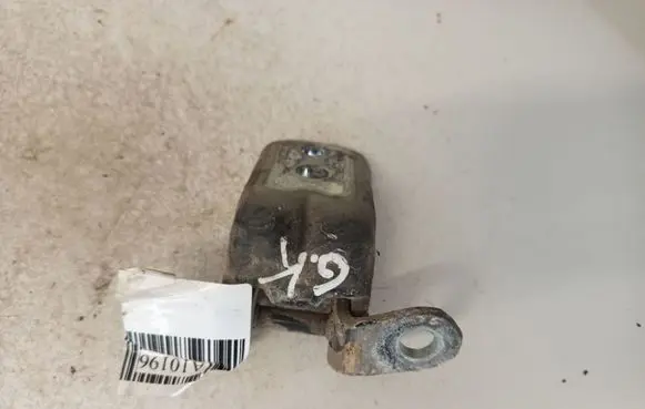 Nissan Note (E11) Rear door lower hinge