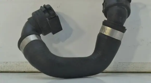BMW 5 F10 F11 Engine coolant pipe/hose 7800104