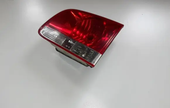 Volkswagen Touareg I Tailgate rear/tail lights 28268003
