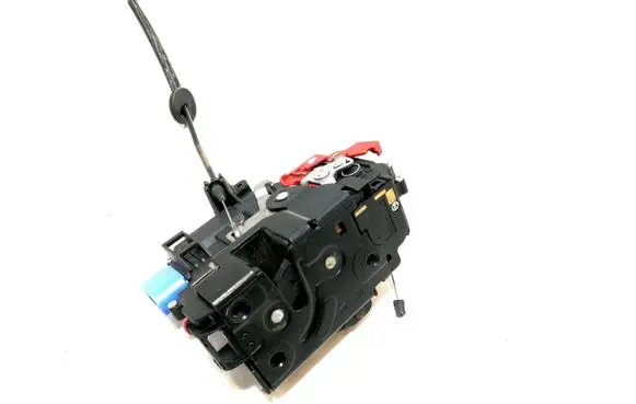 Volkswagen Jetta V Front door lock 3D1837016AC