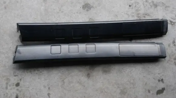 Roof trim bar molding cover
