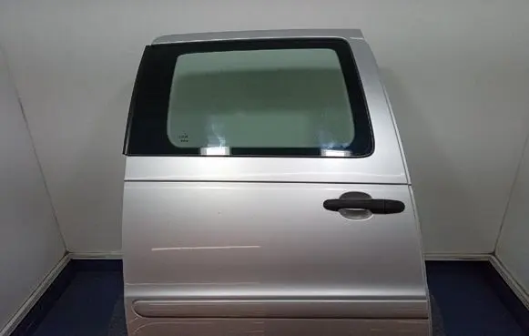 Mercedes-Benz Vaneo W414 Rear door
