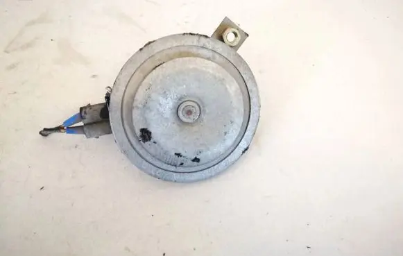 Volkswagen Golf IV Horn signal 6n0951101c