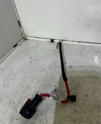 Positive cable (battery)