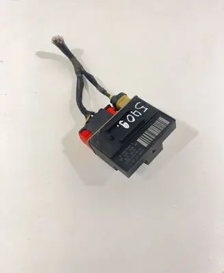Peugeot 3008 I Glow plug pre-heat relay 9662570880