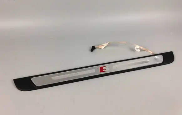 Audi Q4 e-tron Front sill trim cover 8Y0947417A