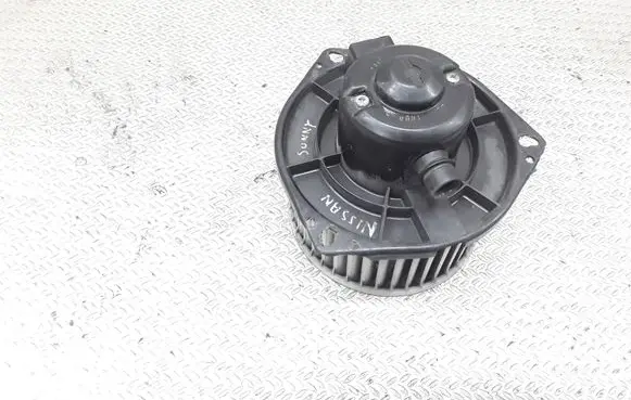 Nissan Sunny Heater fan/blower 4755030352