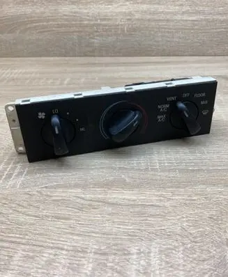 Ford Taurus Climate control unit F2DH19C733AB 04000500
